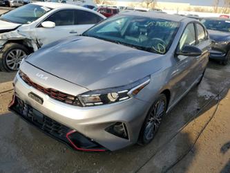 KIA FORTE GT LINE