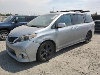 TOYOTA SIENNA SPORT