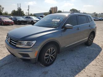 VOLKSWAGEN TIGUAN SE