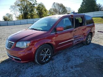 CHRYSLER TOWN & COUNTRY S