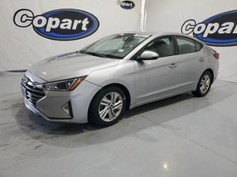 HYUNDAI ELANTRA SEL