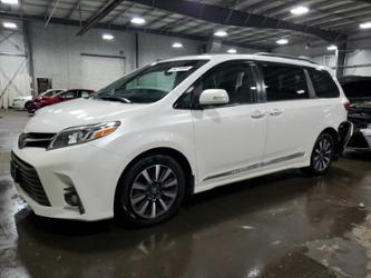 TOYOTA SIENNA XLE