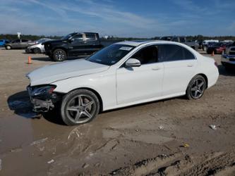 MERCEDES-BENZ E-CLASS 300