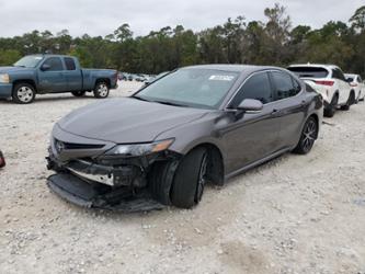 TOYOTA CAMRY SE NIGHT SHADE