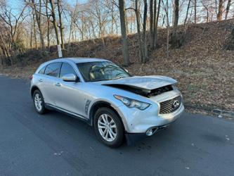 INFINITI QX70