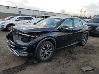 INFINITI QX30 PURE