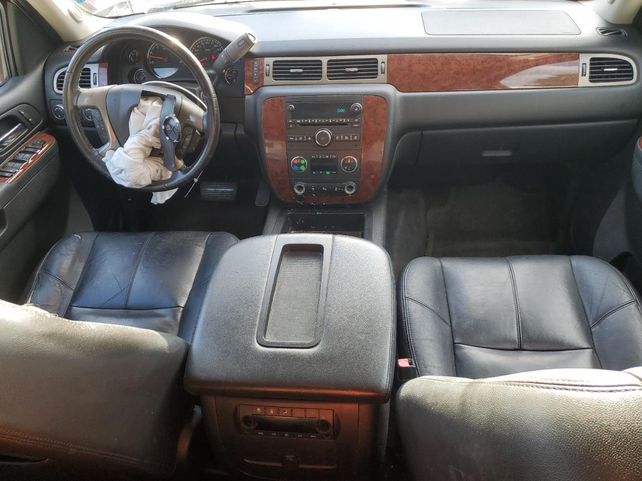 CHEVROLET TAHOE K1500 LT