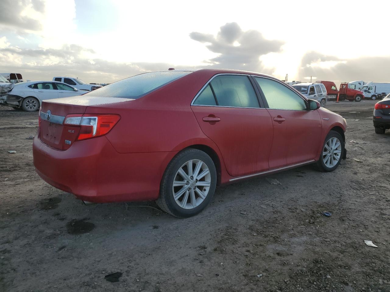 TOYOTA CAMRY HYBRID