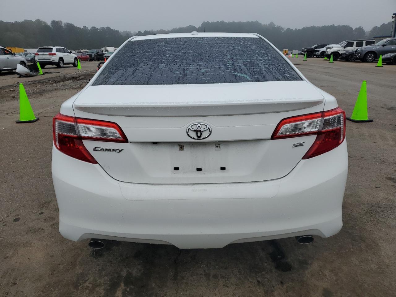 TOYOTA CAMRY SE