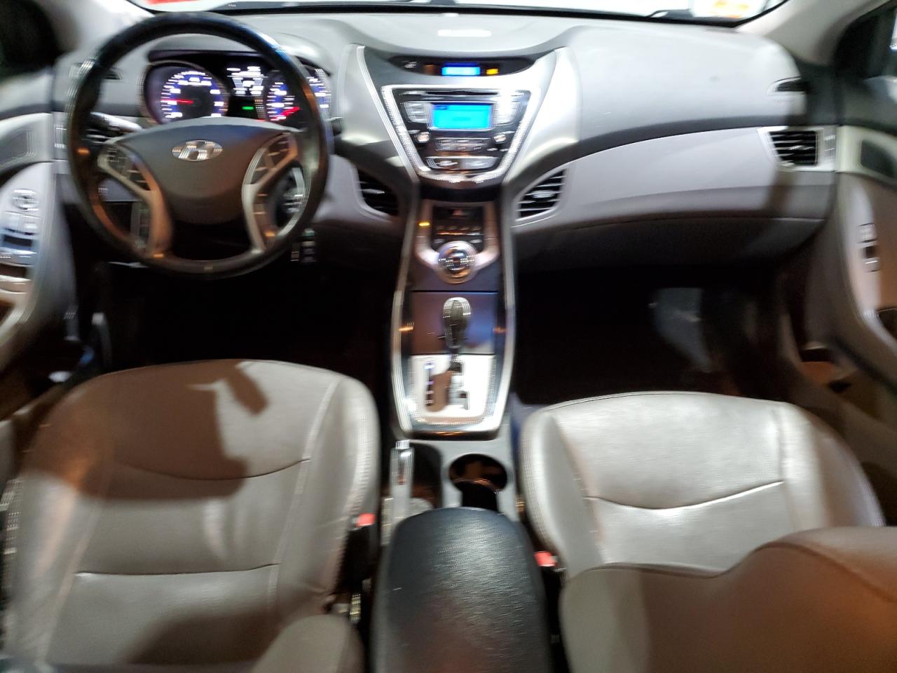 HYUNDAI ELANTRA GLS