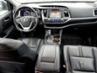 TOYOTA HIGHLANDER SE