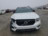 VOLVO XC40 T4 R-DESIGN