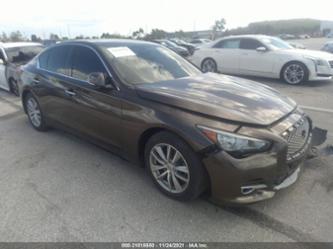 INFINITI Q50 PREMIUM