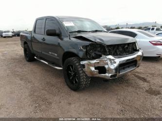 NISSAN TITAN SV