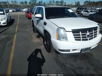 CADILLAC ESCALADE STANDARD