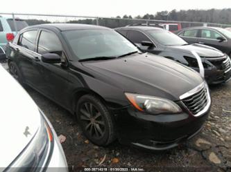 CHRYSLER 200 TOURING