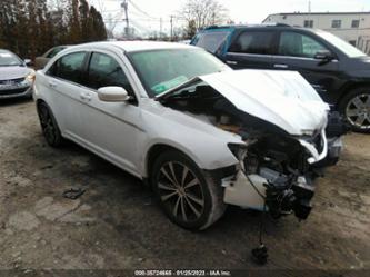 CHRYSLER 200 TOURING