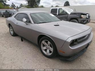 DODGE CHALLENGER SXT