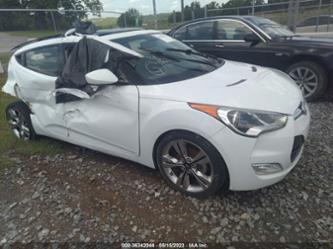 HYUNDAI VELOSTER BASE W/BLACK