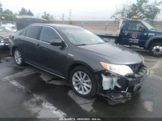 TOYOTA CAMRY HYBRID XLE