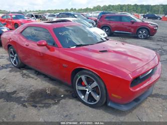 DODGE CHALLENGER SRT8 392