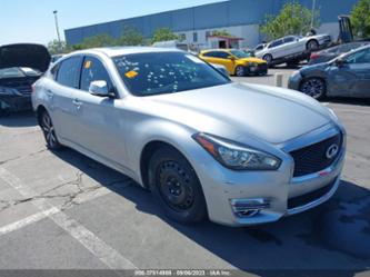 INFINITI Q70 3.7 LUXE