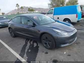 TESLA MODEL 3 REAR-WHEEL DRIVE