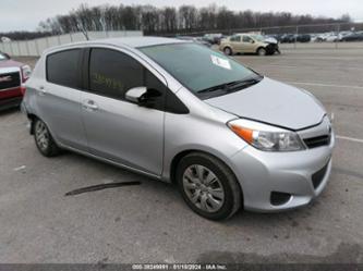 TOYOTA YARIS LE