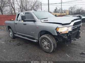 RAM 2500 TRADESMAN 4X4 6 4 BOX