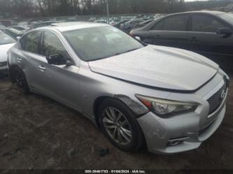 INFINITI Q50 PREMIUM