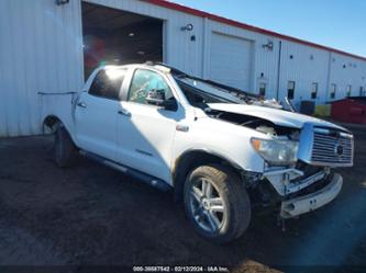 TOYOTA TUNDRA LIMITED 5.7L V8