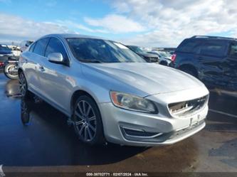 VOLVO S60 T5/T5 PLATINUM/T5 PREMIER/T5 PREMIER PLUS