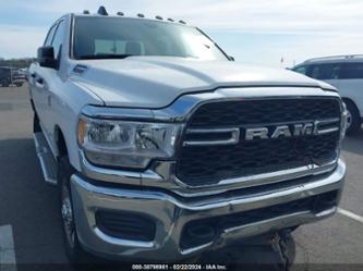 RAM 2500 TRADESMAN 4X4 6 4 BOX