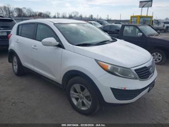 KIA SPORTAGE LX