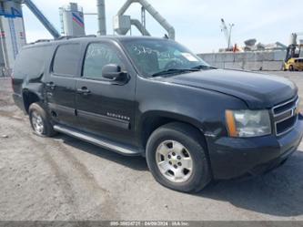 CHEVROLET SUBURBAN LT