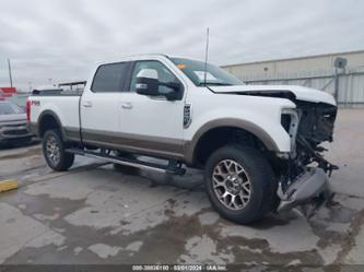 FORD F-250 KING RANCH