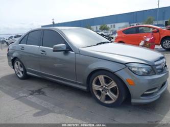 MERCEDES-BENZ C-CLASS LUXURY/SPORT