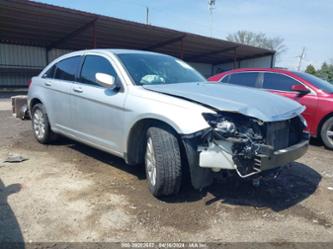 CHRYSLER 200 TOURING