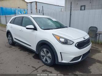 KIA NIRO LX