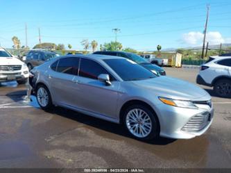 TOYOTA CAMRY HYBRID XLE