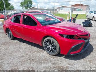 TOYOTA CAMRY SE