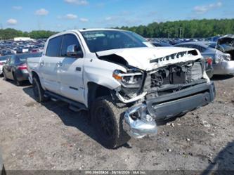 TOYOTA TUNDRA LIMITED 5.7L V8