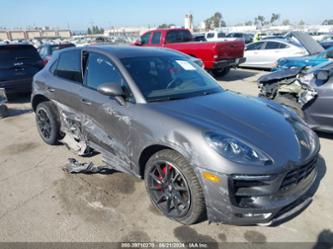 PORSCHE MACAN TURBO