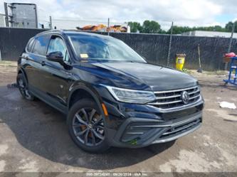 VOLKSWAGEN TIGUAN 2.0T SE