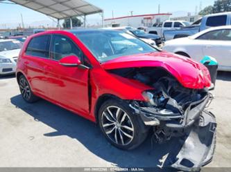 VOLKSWAGEN GOLF TSI SE 4-DOOR