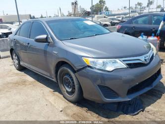 TOYOTA CAMRY HYBRID LE