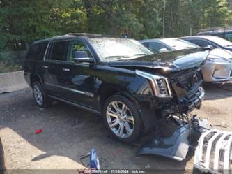 CADILLAC ESCALADE PREMIUM LUXURY