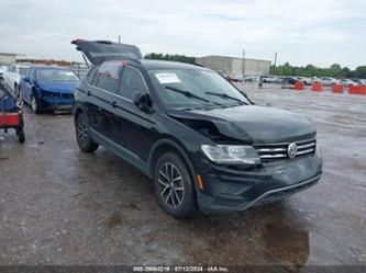 VOLKSWAGEN TIGUAN 2.0T SE/2.0T SE R-LINE BLACK/2.0T SEL