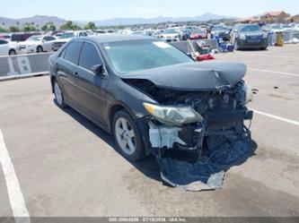 TOYOTA CAMRY SE