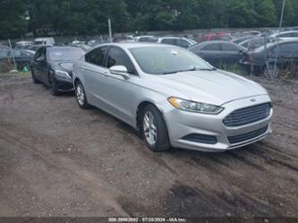 FORD FUSION SE